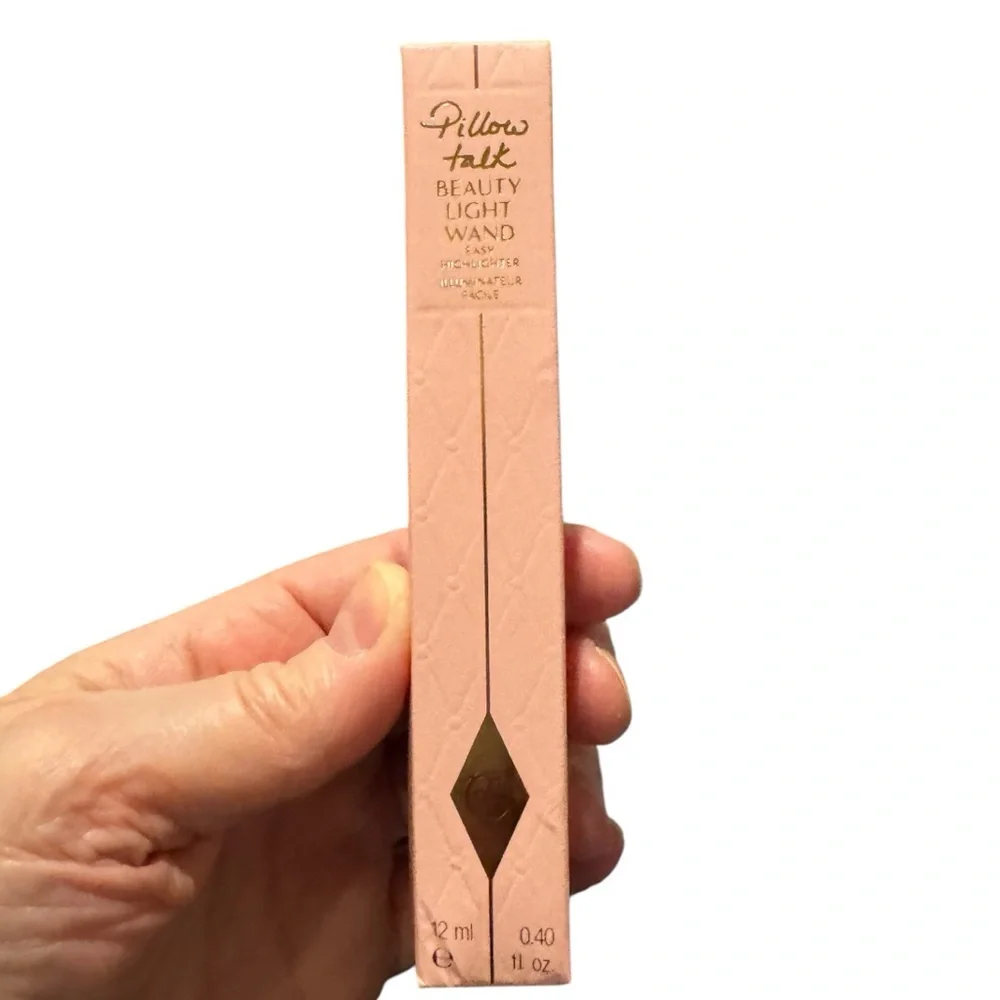 New Charlotte Tilbury Pillow Talk Beauty Light Wand‎ Highlighter Luxurious